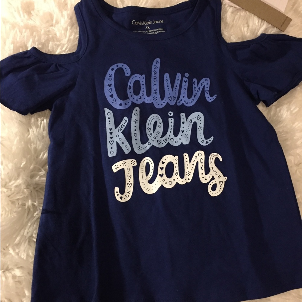 Girls 6x Calvin Klein Jeans cold shoulder t shirt